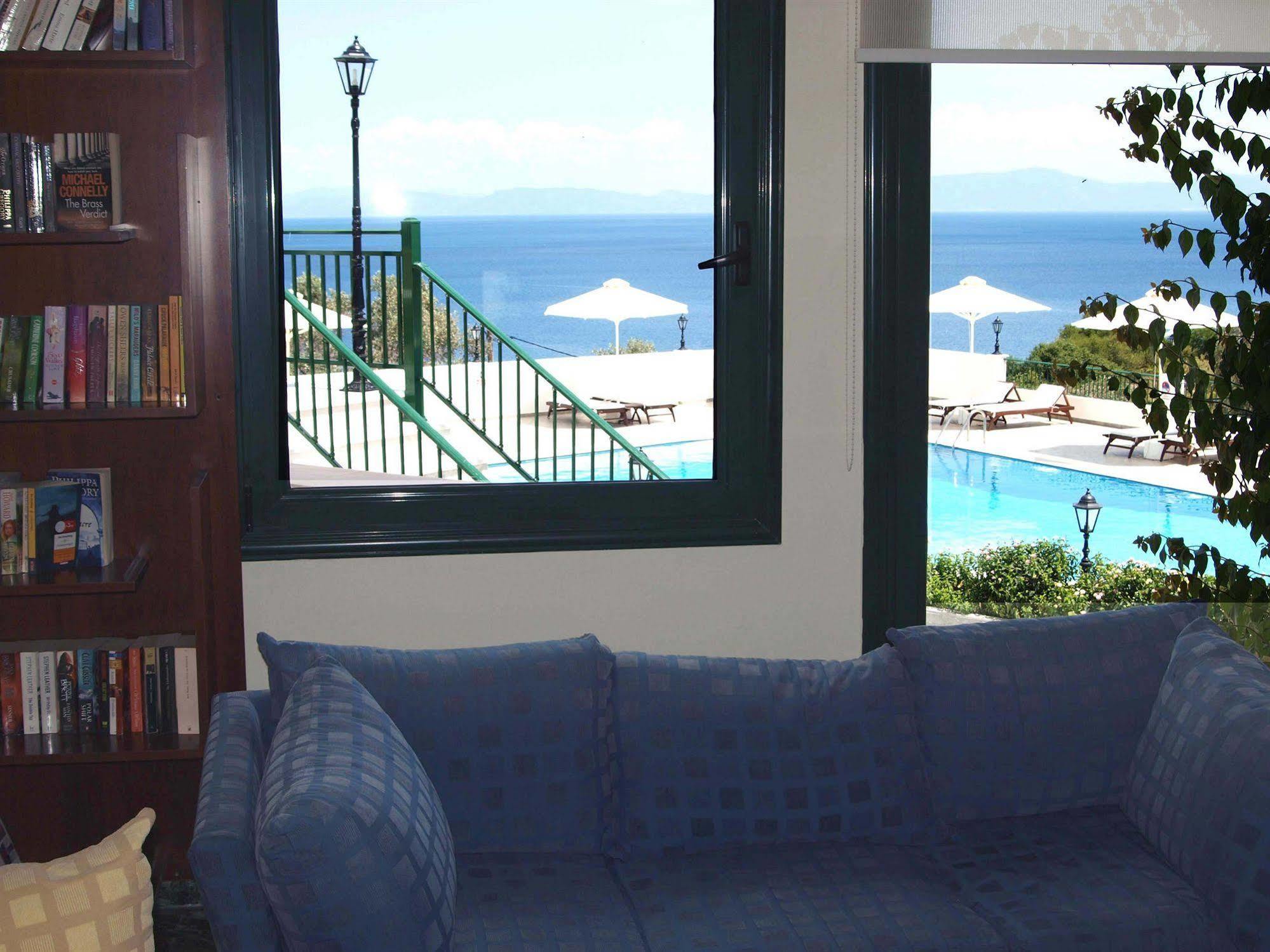 Kalidon Beach Hotel กอกการี ภายนอก รูปภาพ